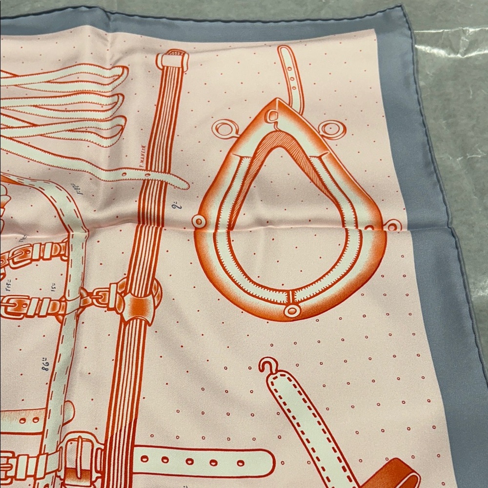Hermes Harnais de Timon Scarf NWOT - Picture 8 of 9